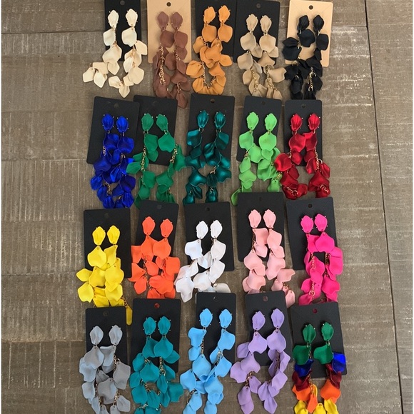 Dramatic Turquoise Petal Earrings - Picture 6 of 6